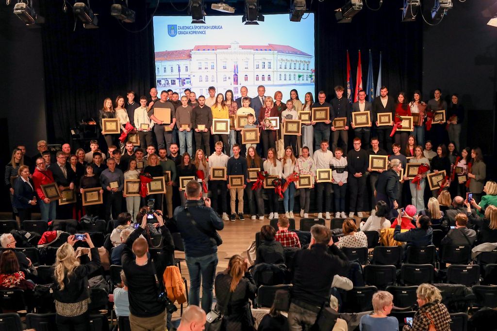 PROGLAŠENI NAJUSPJEŠNIJI SPORTAŠI, SPORTAŠICE I SPORTSKE EKIPA GRADA KOPRIVNICE U 2024. GODINI
